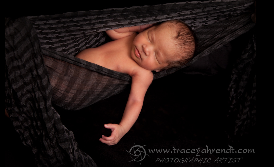 www.traceyahrendt.com_newborn7
